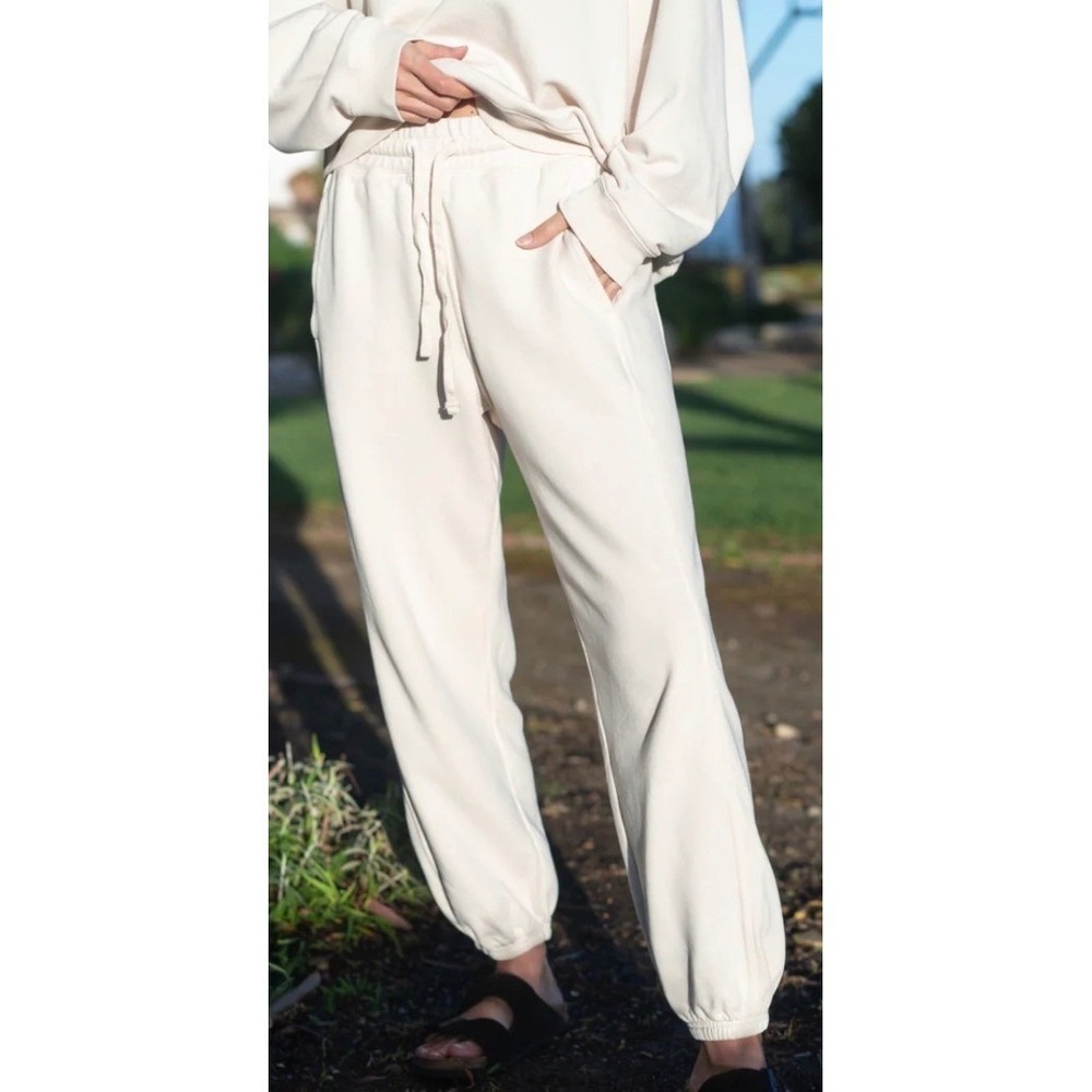 The Classic T-Shirt Company Organic Cotton Joggers Ivory Large NWT.Made in USA.
